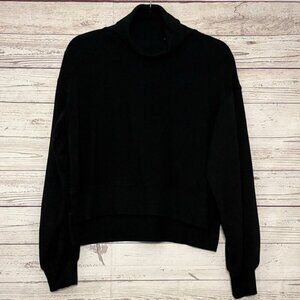 Danskin Cropped‎ Turtleneck Small